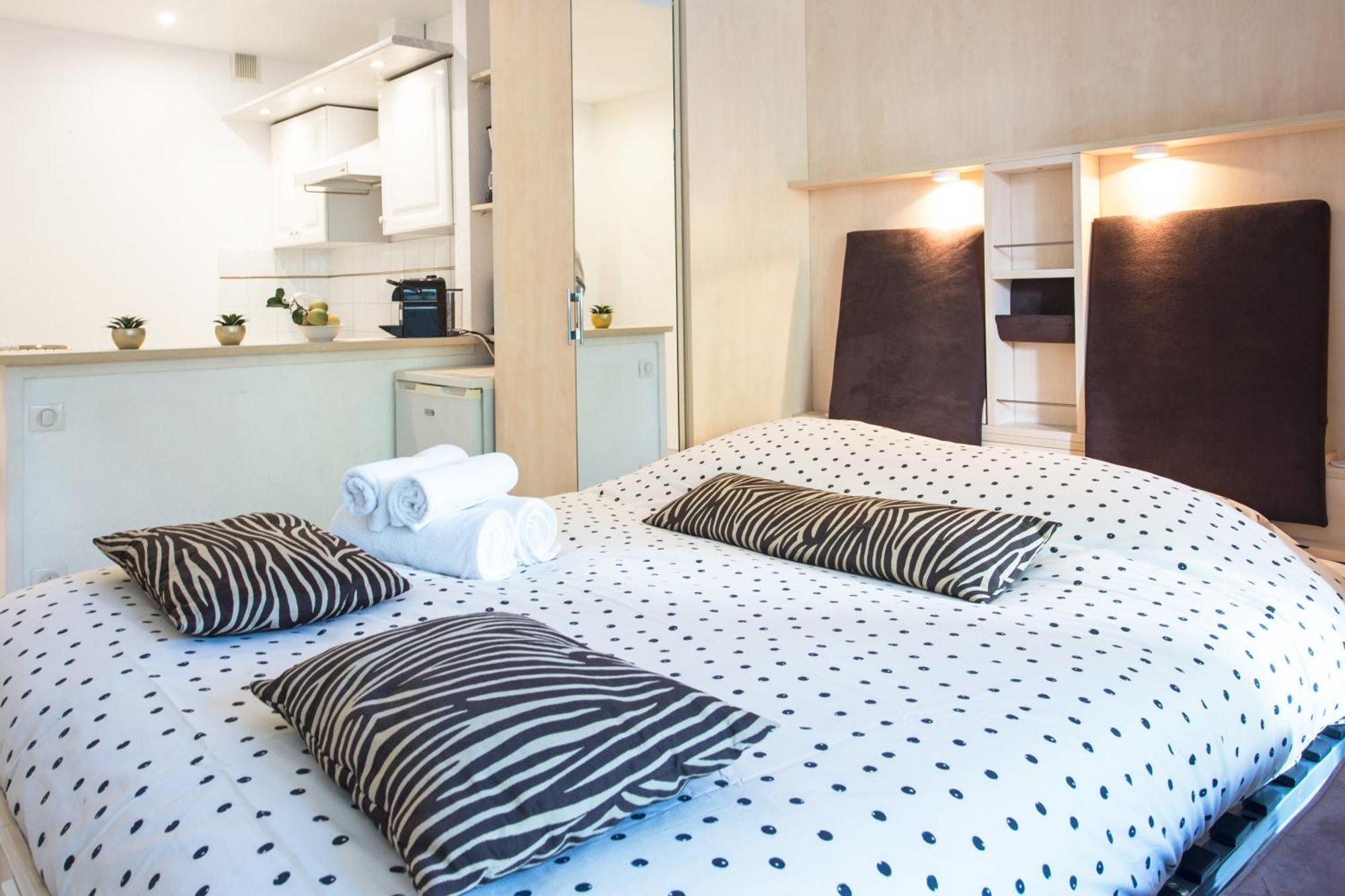 Cosy Studio - Residence Front De Mer - Ментона Экстерьер фото