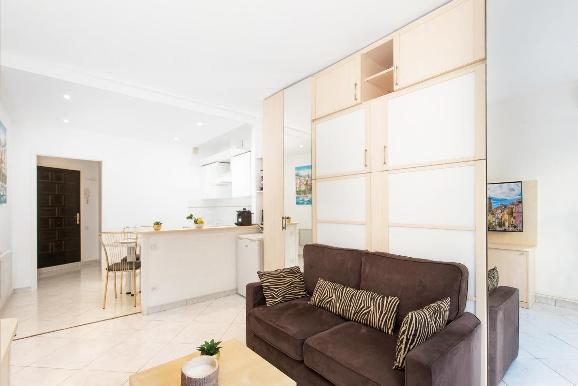 Cosy Studio - Residence Front De Mer - Ментона Экстерьер фото