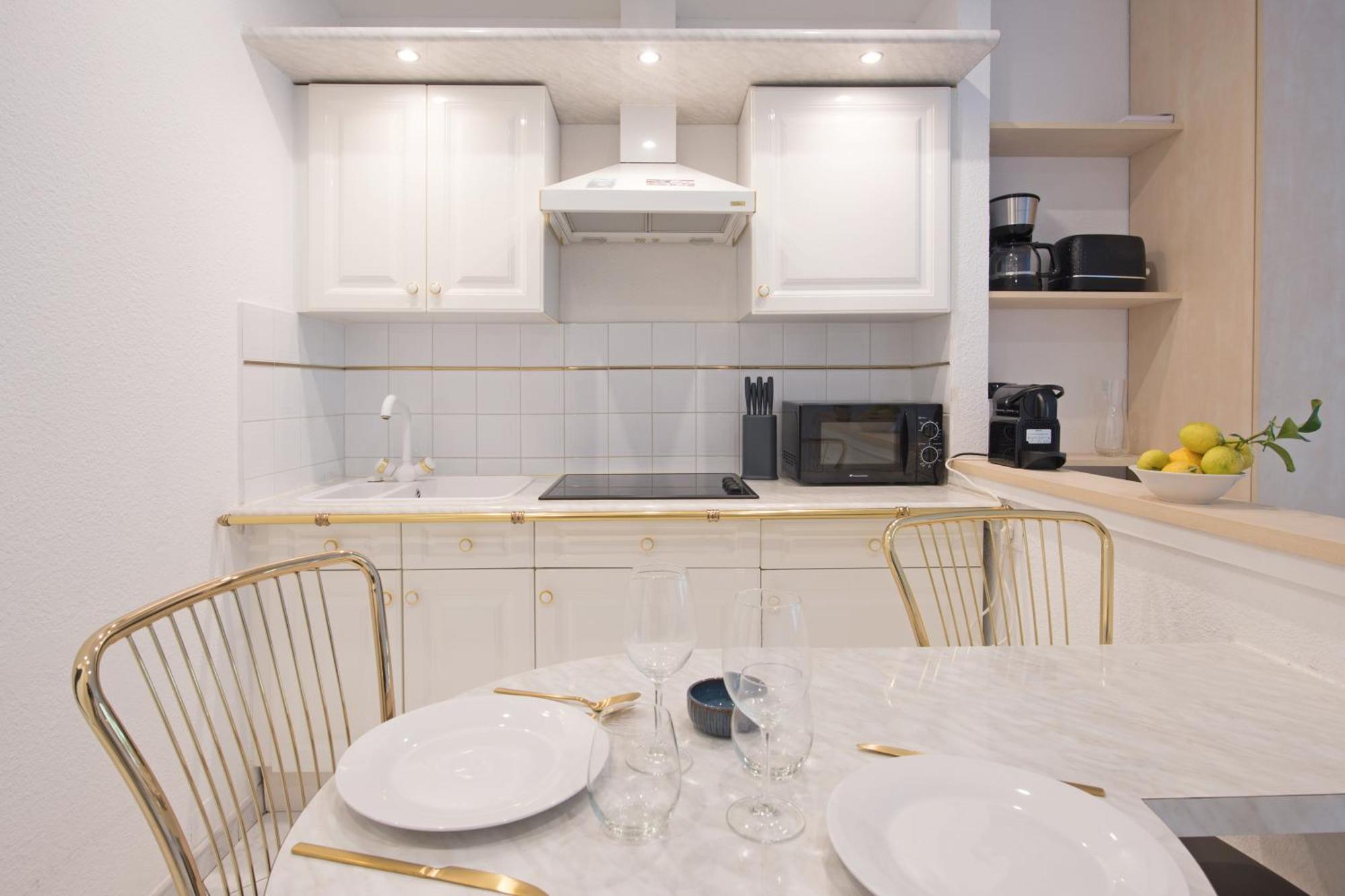 Cosy Studio - Residence Front De Mer - Ментона Экстерьер фото